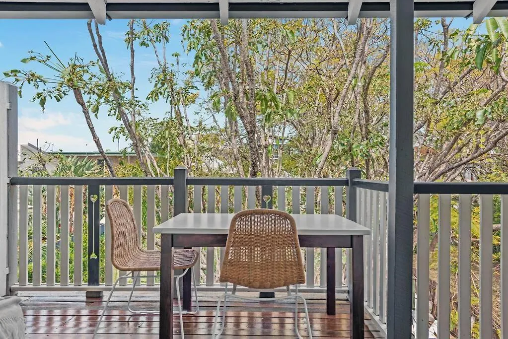 Abracadabra! ~ 1Bed / 1Bath / Balconies ~ New Farm Apartment Brisbane 0*,